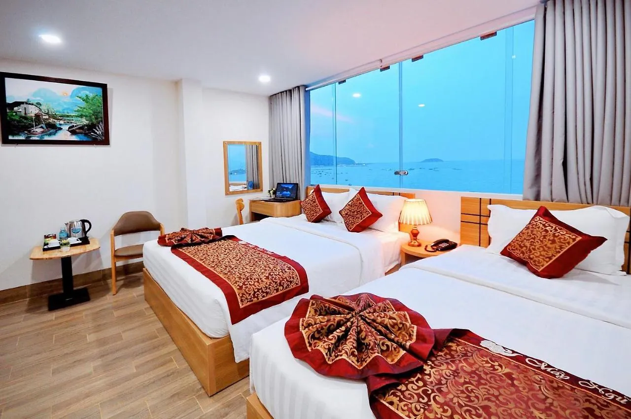 Iridescent Clouds Hotel Nha Trang -May Ngu Sac
