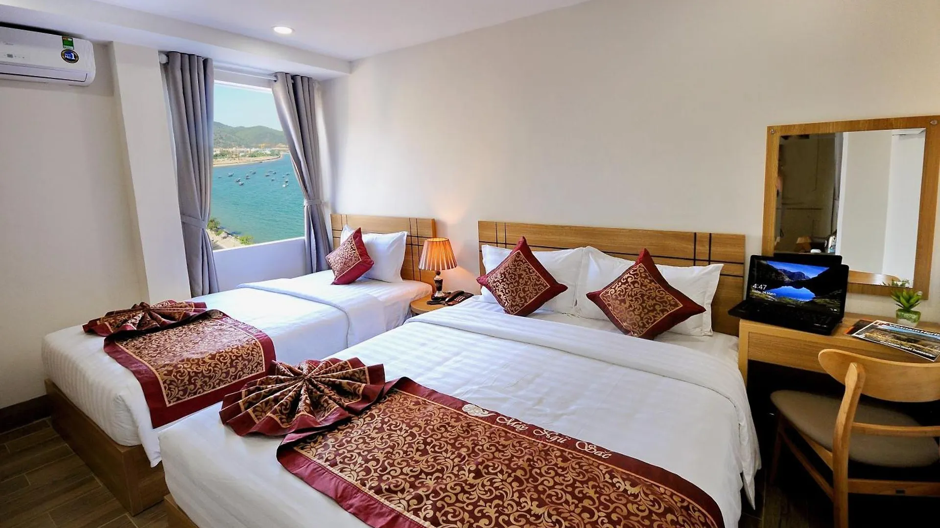 Iridescent Clouds Hotel Nha Trang -May Ngu Sac
